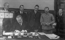 Пакт о взаимопомощи между СССР и Латвией от 5 октября 1939 г. и конфиденциальный протокол к нему.
